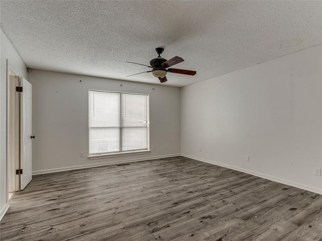 8001 NW 113th Street, Oklahoma City, OK 73162