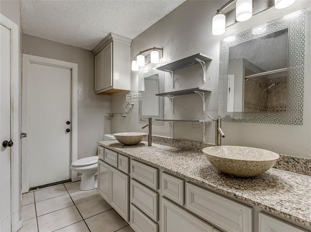 8001 NW 113th Street, Oklahoma City, OK 73162