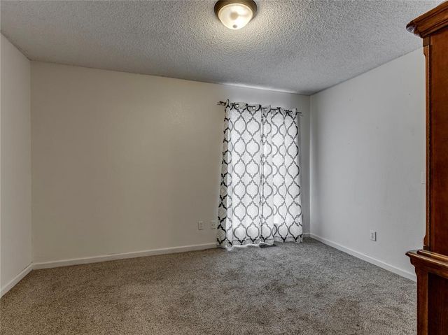 8001 NW 113th Street, Oklahoma City, OK 73162