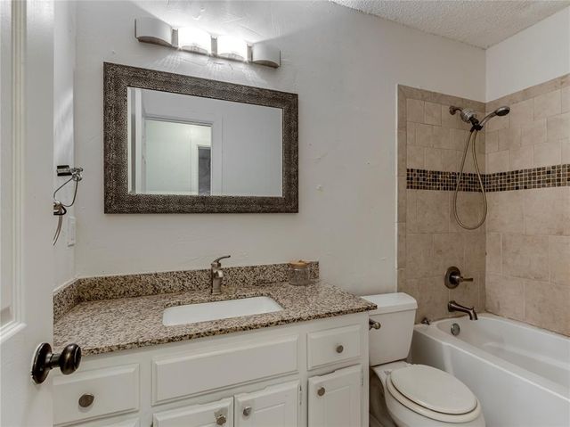 8001 NW 113th Street, Oklahoma City, OK 73162