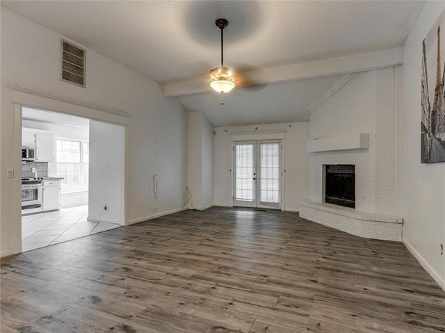 8001 NW 113th Street, Oklahoma City, OK 73162