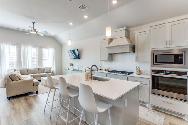 2360 Rook Drive, Dallas, TX 75211