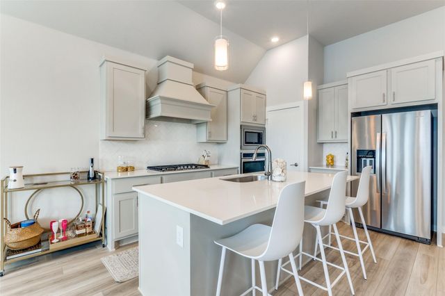 2360 Rook Drive, Dallas, TX 75211