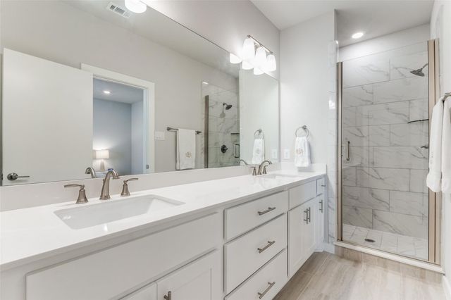 2360 Rook Drive, Dallas, TX 75211