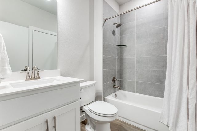 2360 Rook Drive, Dallas, TX 75211