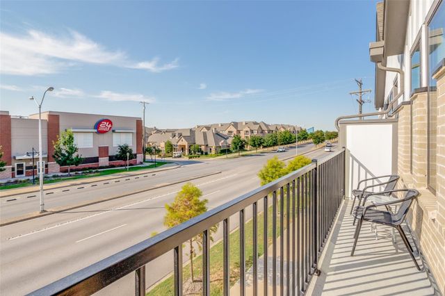 2360 Rook Drive, Dallas, TX 75211