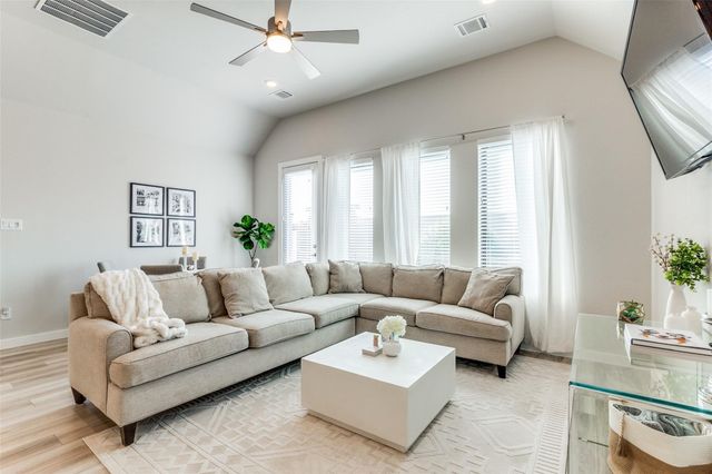 2360 Rook Drive, Dallas, TX 75211