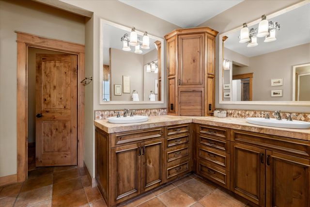 1255 NW Constellation Drive, Bend, OR 97703