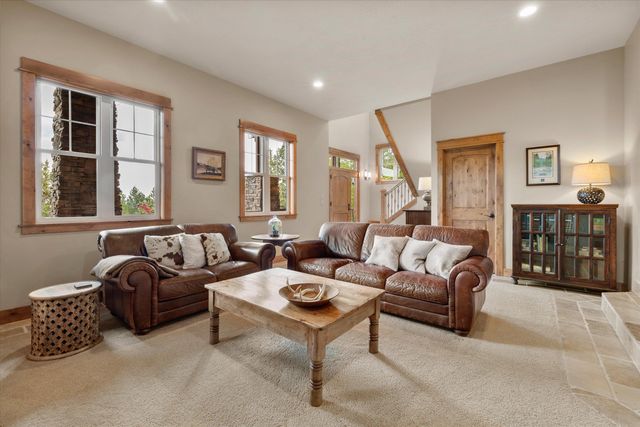 1255 NW Constellation Drive, Bend, OR 97703