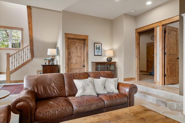 1255 NW Constellation Drive, Bend, OR 97703