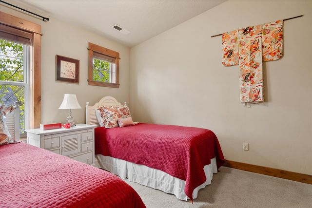 1255 NW Constellation Drive, Bend, OR 97703