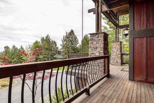 1255 NW Constellation Drive, Bend, OR 97703