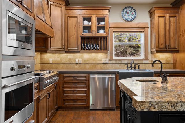 1255 NW Constellation Drive, Bend, OR 97703