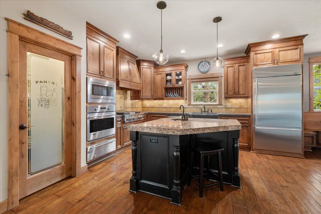 1255 NW Constellation Drive, Bend, OR 97703