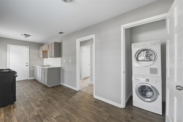 5129 Penrod Court, River Oaks, TX 76114