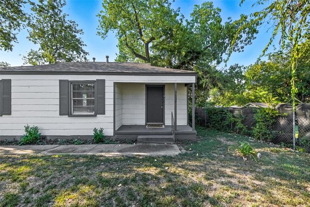 5129 Penrod Court, River Oaks, TX 76114