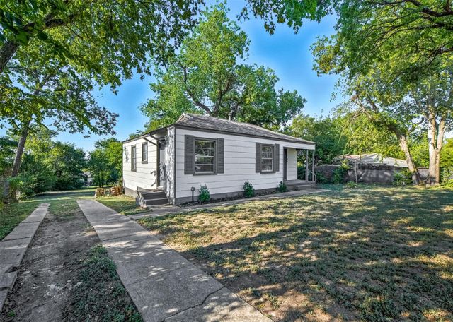 5129 Penrod Court, River Oaks, TX 76114
