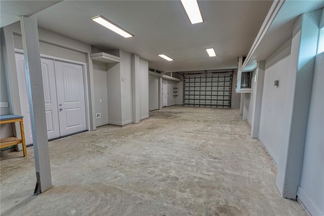 3322 Maui Dr, Corpus Christi, TX 78418