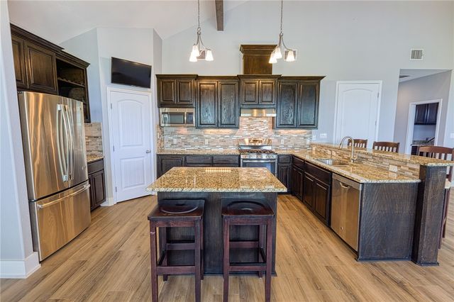 3322 Maui Dr, Corpus Christi, TX 78418