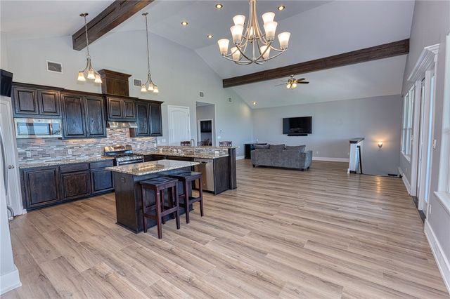 3322 Maui Dr, Corpus Christi, TX 78418