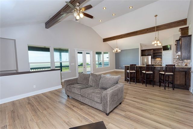 3322 Maui Dr, Corpus Christi, TX 78418