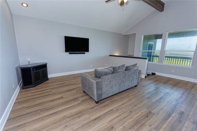 3322 Maui Dr, Corpus Christi, TX 78418