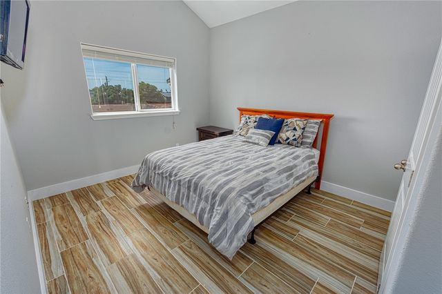 3322 Maui Dr, Corpus Christi, TX 78418
