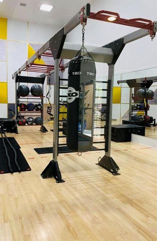 15689 SW 106th Ln 701, Miami, FL 33196