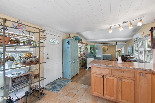 7701 E Yacht Drive, Oak Island, NC 28465
