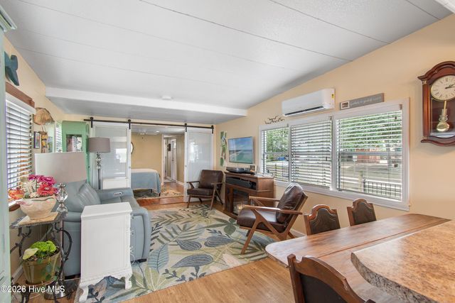 7701 E Yacht Drive, Oak Island, NC 28465