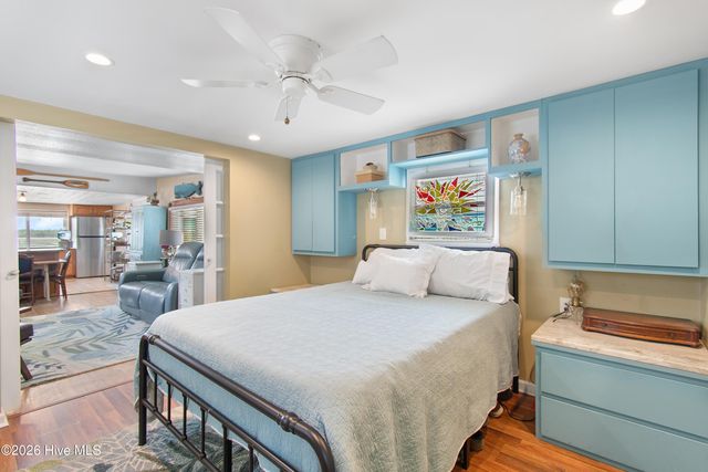 7701 E Yacht Drive, Oak Island, NC 28465