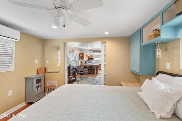 7701 E Yacht Drive, Oak Island, NC 28465