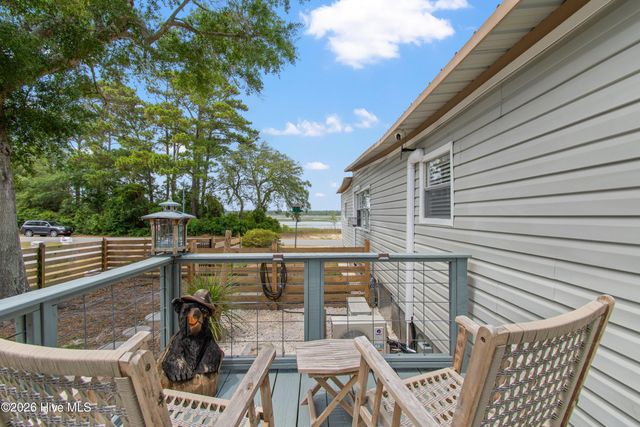 7701 E Yacht Drive, Oak Island, NC 28465