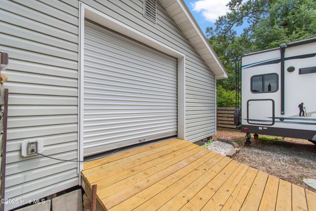 7701 E Yacht Drive, Oak Island, NC 28465