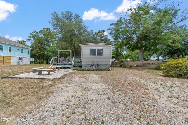 7701 E Yacht Drive, Oak Island, NC 28465