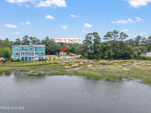 7701 E Yacht Drive, Oak Island, NC 28465