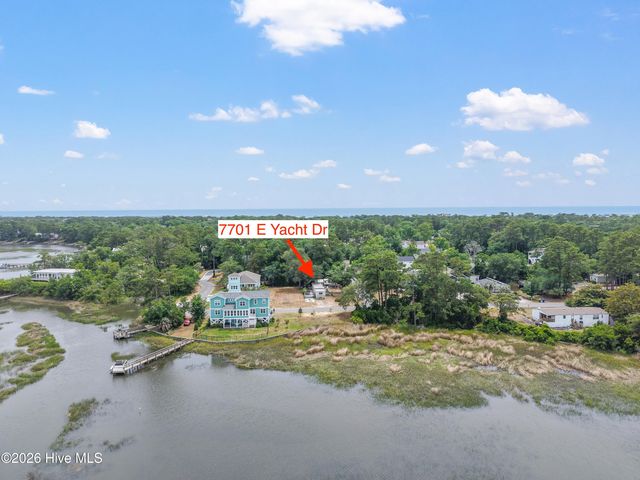 7701 E Yacht Drive, Oak Island, NC 28465