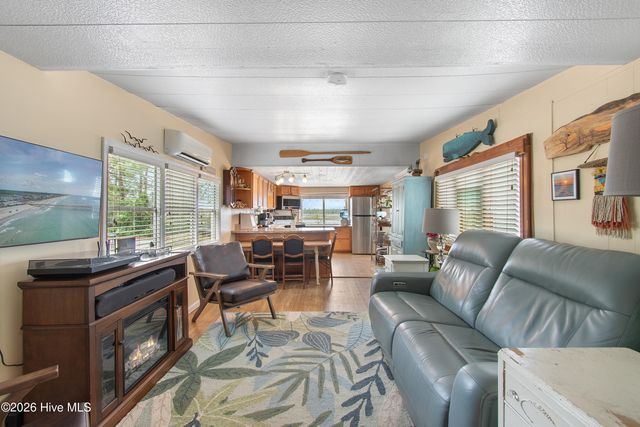 7701 E Yacht Drive, Oak Island, NC 28465