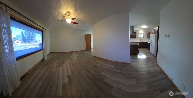 4126 NE Fairview Place, Moses Lake, WA 98837