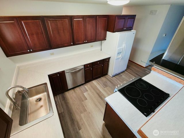 4126 NE Fairview Place, Moses Lake, WA 98837