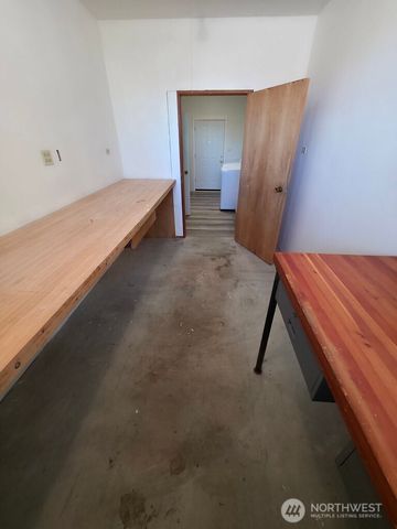 4126 NE Fairview Place, Moses Lake, WA 98837
