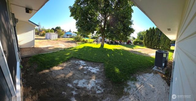 4126 NE Fairview Place, Moses Lake, WA 98837