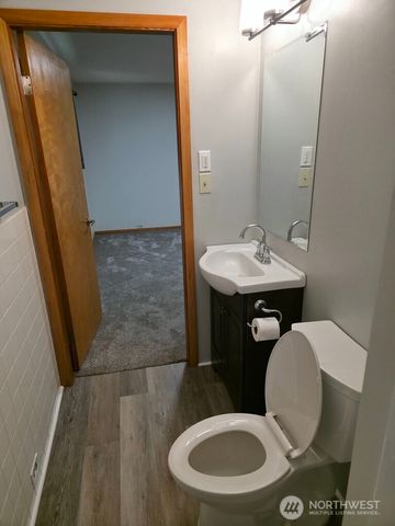 4126 NE Fairview Place, Moses Lake, WA 98837