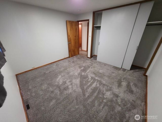 4126 NE Fairview Place, Moses Lake, WA 98837