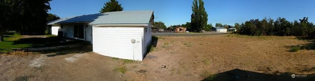 4126 NE Fairview Place, Moses Lake, WA 98837