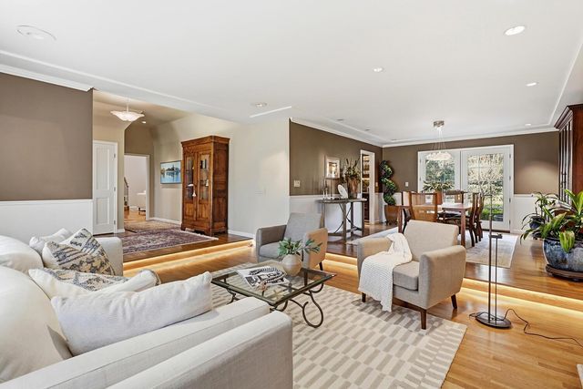 1749 Haggin Grove Way, Carmichael, CA 95608