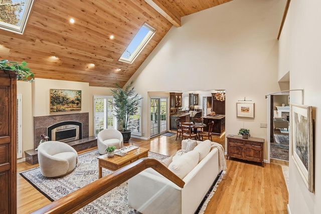 1749 Haggin Grove Way, Carmichael, CA 95608