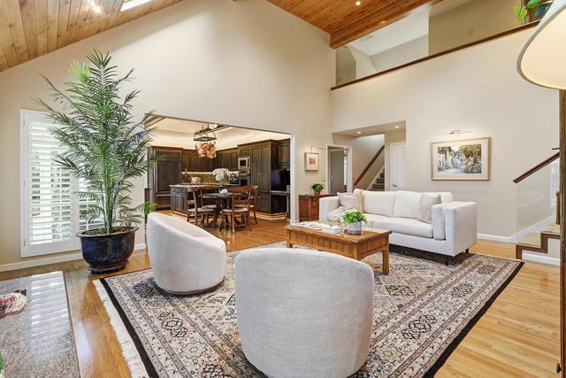 1749 Haggin Grove Way, Carmichael, CA 95608