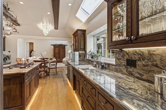 1749 Haggin Grove Way, Carmichael, CA 95608