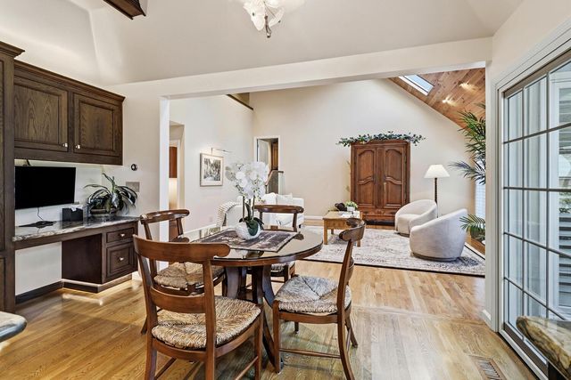 1749 Haggin Grove Way, Carmichael, CA 95608